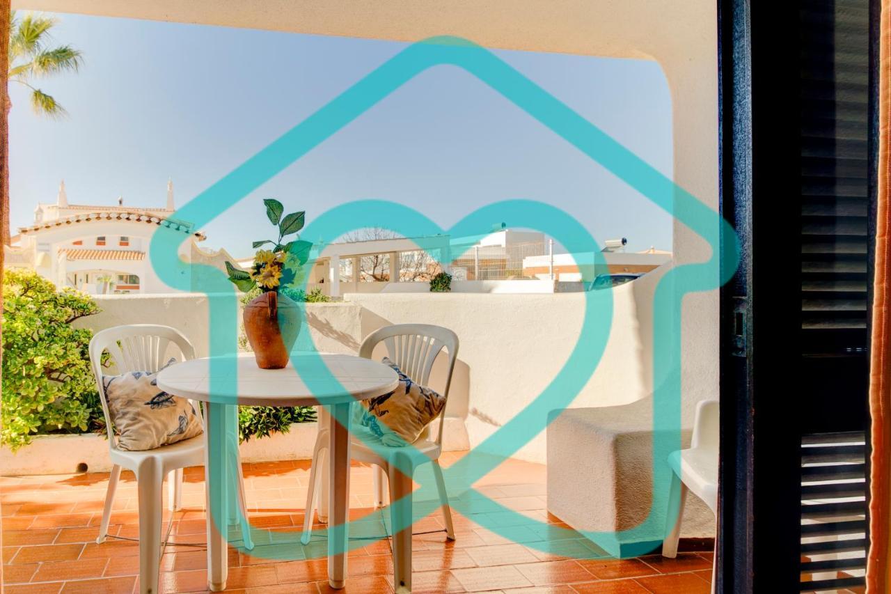 Villas2go2 Lisa