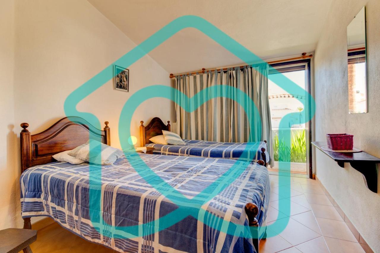 Villas2go2 Lisa